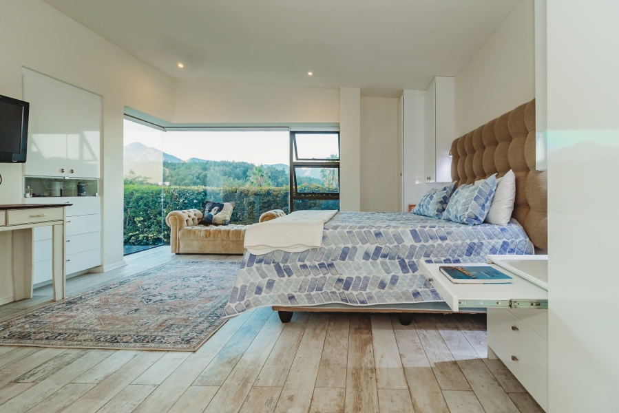 5 Bedroom Property for Sale in Eden Western Cape